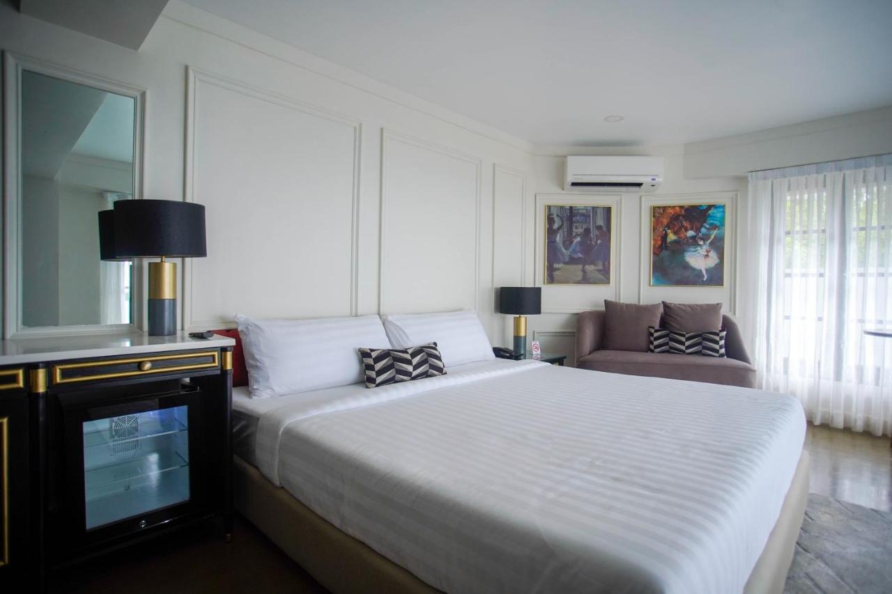 The Grandmaster Hotel Tagaytay City Exteriör bild